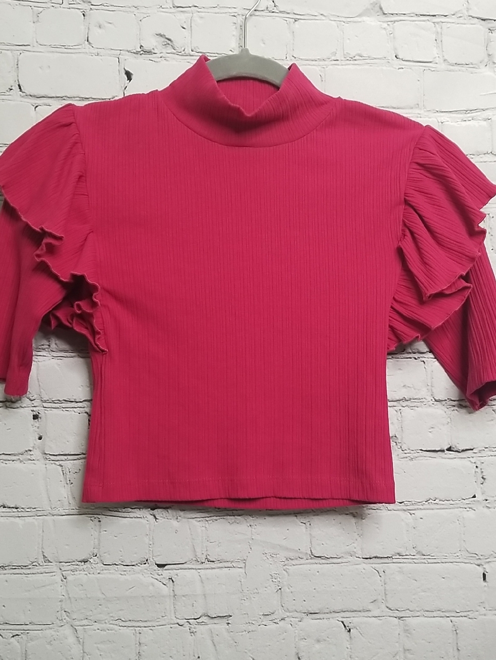 Zara womens top size Small ruffles at shoulders stretchy fabric.    EUC